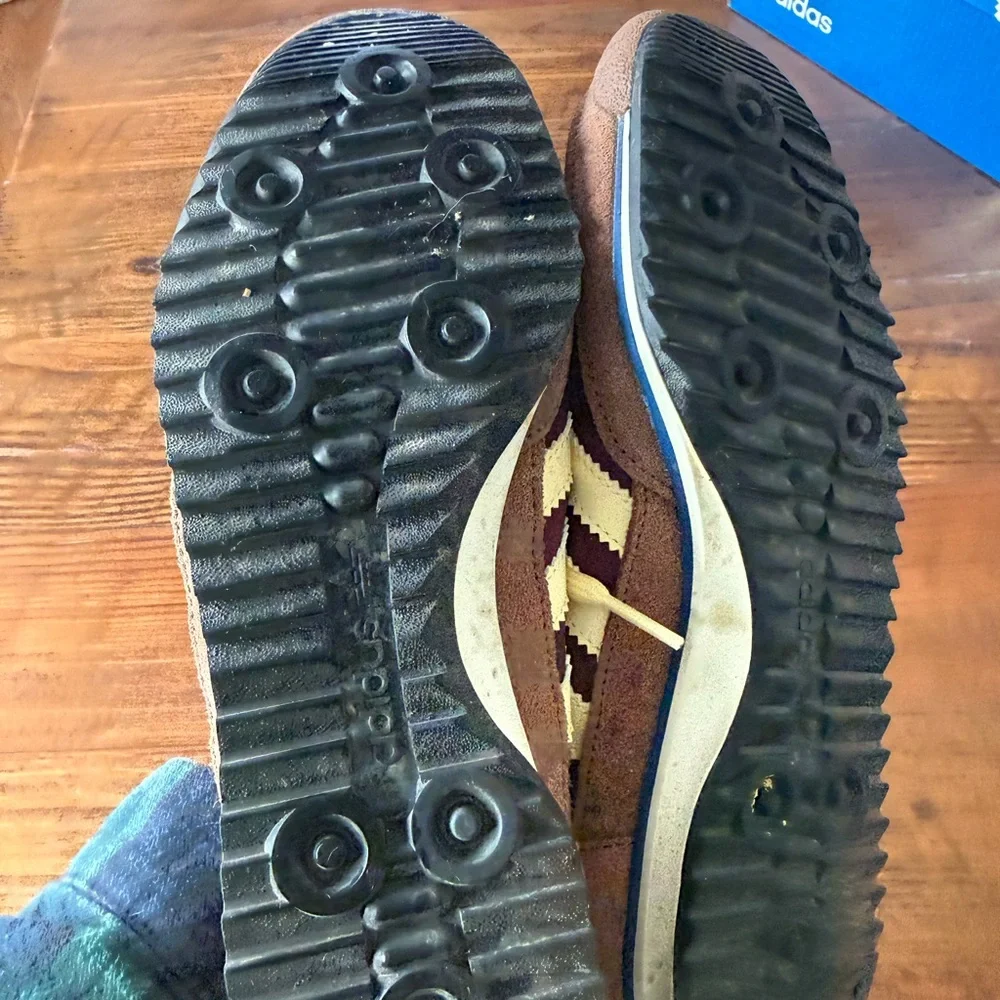 Adidas SL72 OG Shoes 

Maroon / Almost Yellow / Preloved Brown - Picture 5 of 6